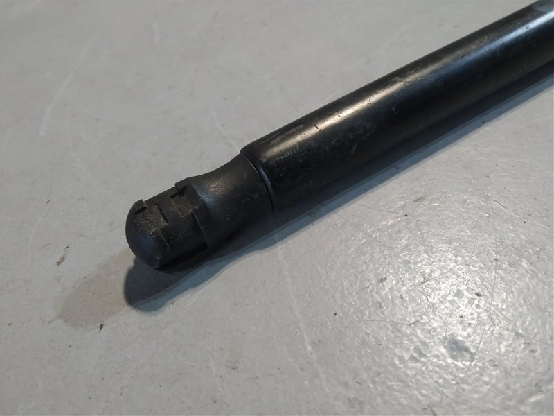 амортизатор капота, 1300 рублей, Санкт-Петербург