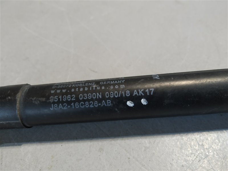 амортизатор капота, 1300 рублей, Санкт-Петербург