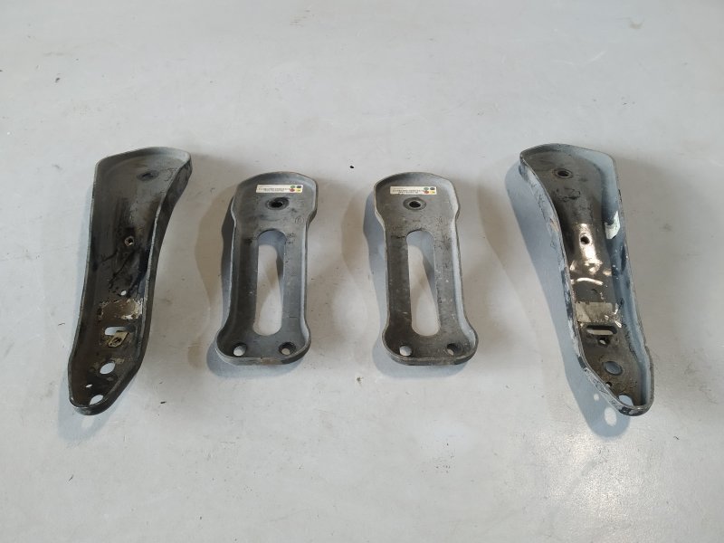 Кронштейн подрамника, 3370 рублей, Санкт-Петербург