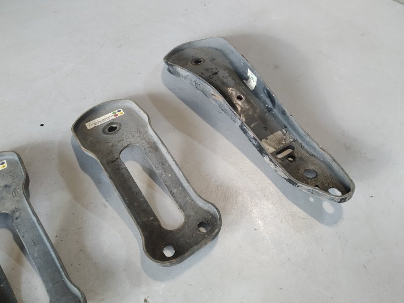 Кронштейн подрамника, 3370 рублей, Санкт-Петербург