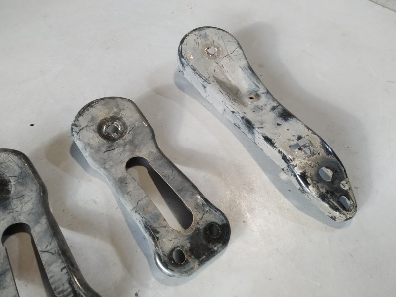 Кронштейн подрамника, 3370 рублей, Санкт-Петербург