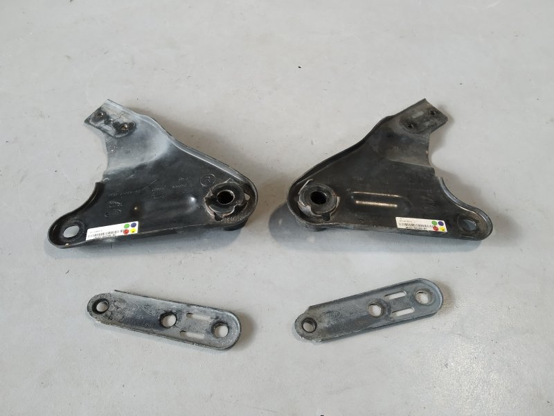 Кронштейн подрамника, 3370 рублей, Санкт-Петербург