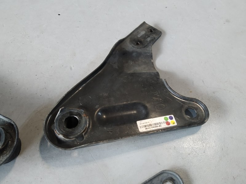 Кронштейн подрамника, 3370 рублей, Санкт-Петербург