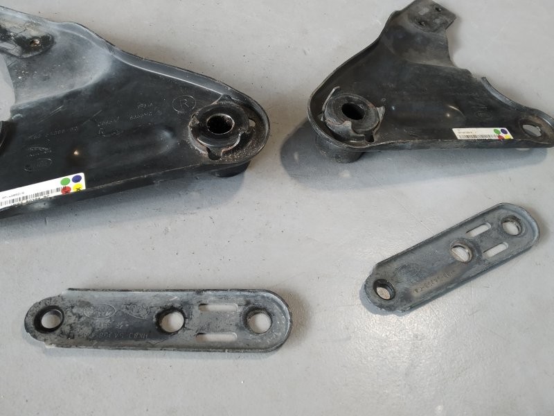 Кронштейн подрамника, 3370 рублей, Санкт-Петербург