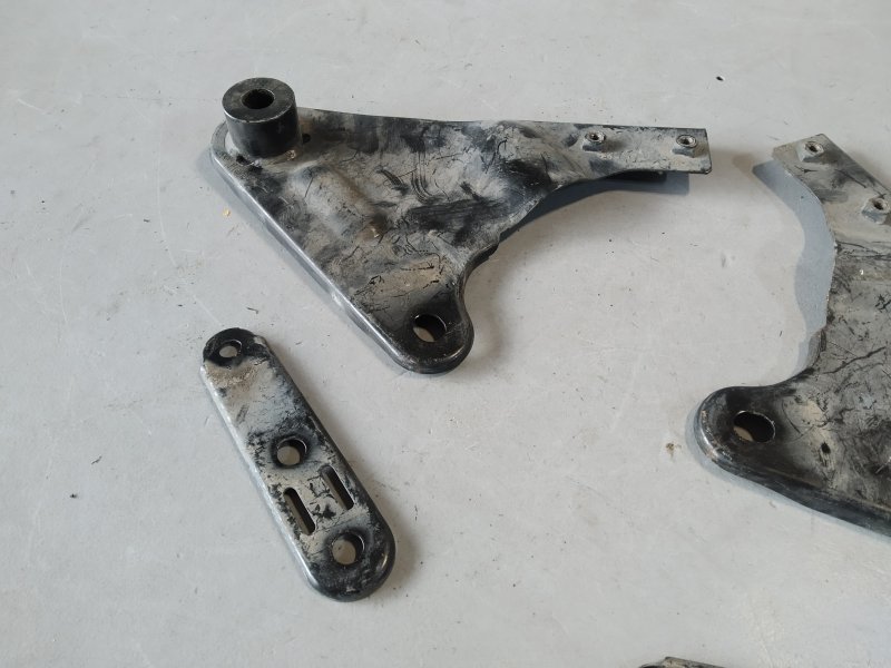 Кронштейн подрамника, 3370 рублей, Санкт-Петербург