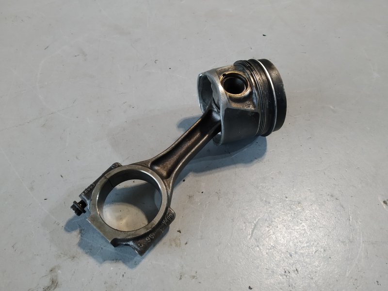 поршень с шатуном, 3085 рублей, Санкт-Петербург