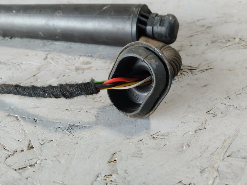 амортизатор багажника, 16815 рублей, Санкт-Петербург