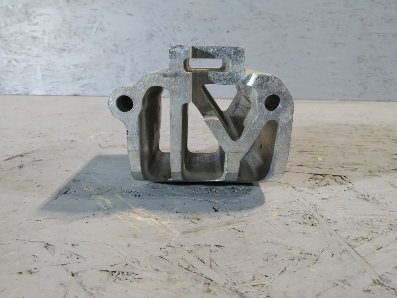 кронштейн радиатора, 3410 рублей, Санкт-Петербург