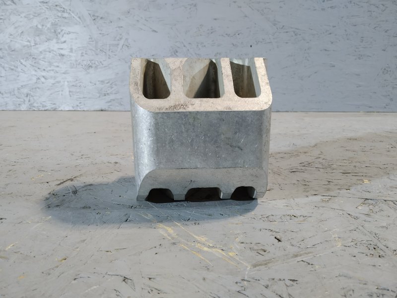 кронштейн радиатора, 3410 рублей, Санкт-Петербург