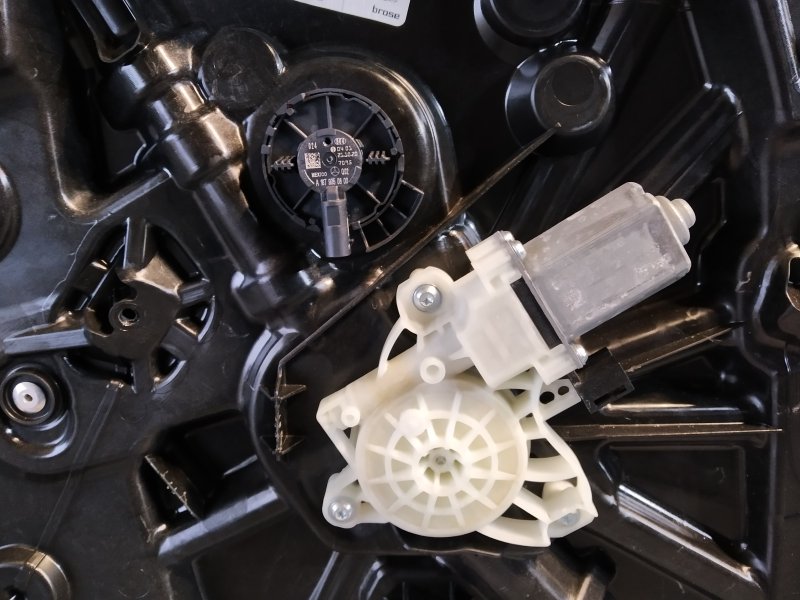 стеклоподъемник, 7970 рублей, Санкт-Петербург