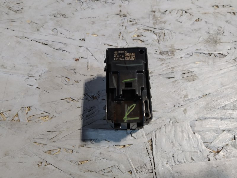 кнопка крышки багажника, 2350 рублей, Санкт-Петербург