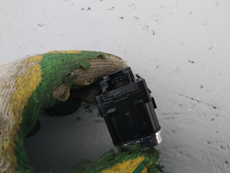 кнопка стеклоподъемника, 935 рублей, Санкт-Петербург