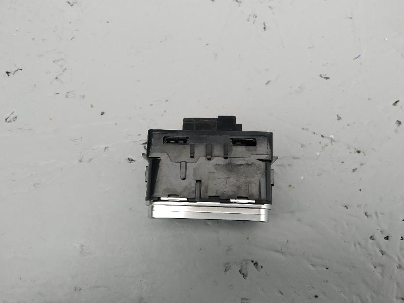 кнопка стеклоподъемника, 935 рублей, Санкт-Петербург