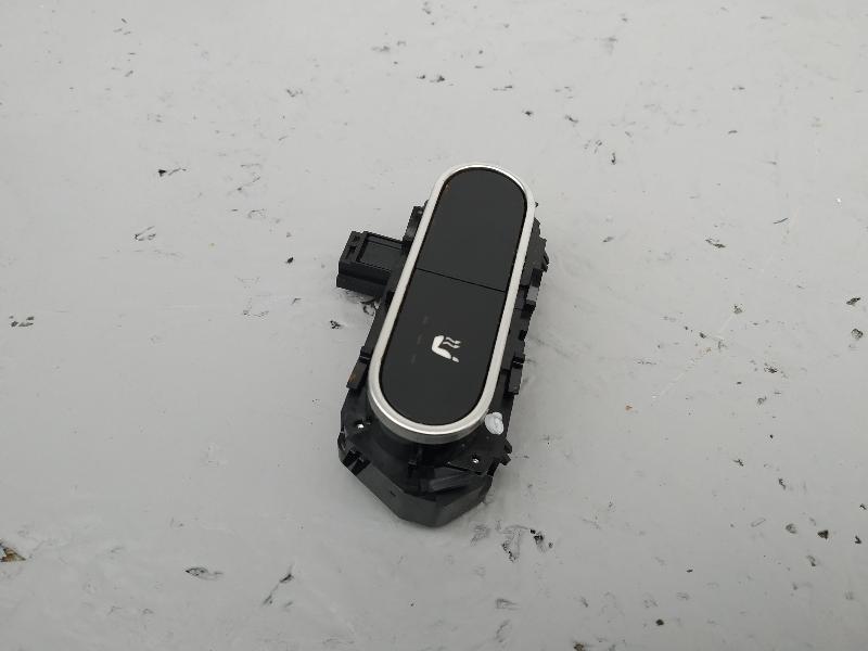 Кнопка подогрева сиденья, 2785 рублей, Санкт-Петербург