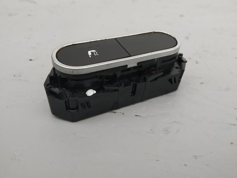 Кнопка подогрева сиденья, 2785 рублей, Санкт-Петербург