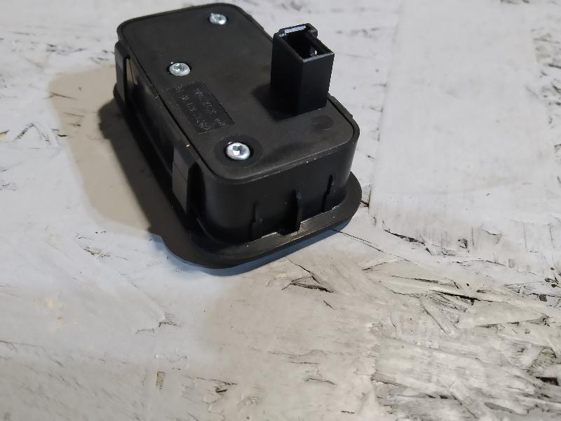 кнопка крышки багажника, 1670 рублей, Санкт-Петербург