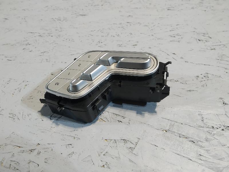 блок управления сиденьем, 10515 рублей, Санкт-Петербург