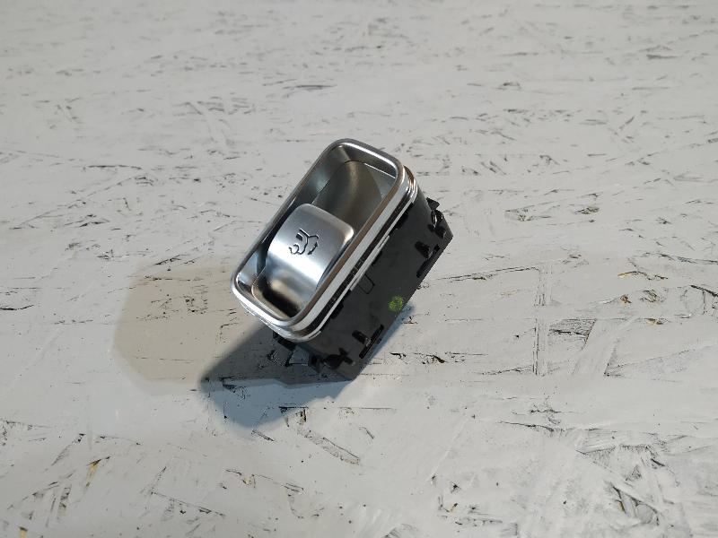 кнопка крышки багажника, 2530 рублей, Санкт-Петербург