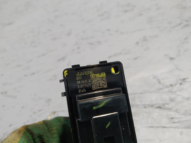 кнопка крышки багажника, 2530 рублей, Санкт-Петербург