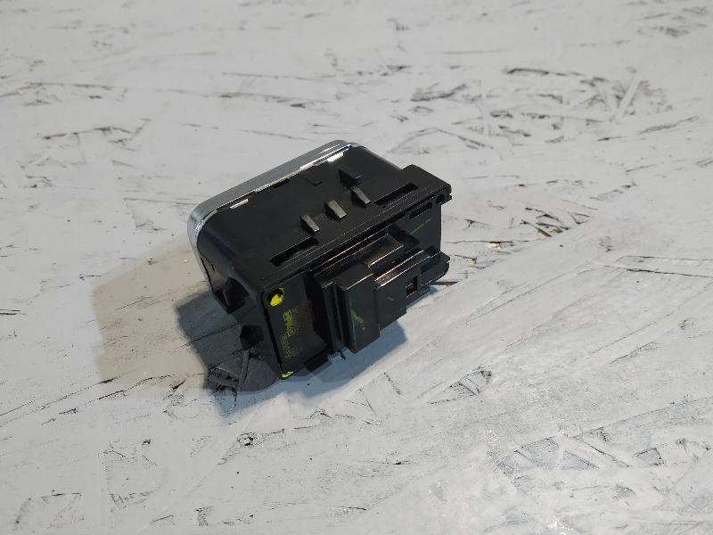 кнопка крышки багажника, 2530 рублей, Санкт-Петербург