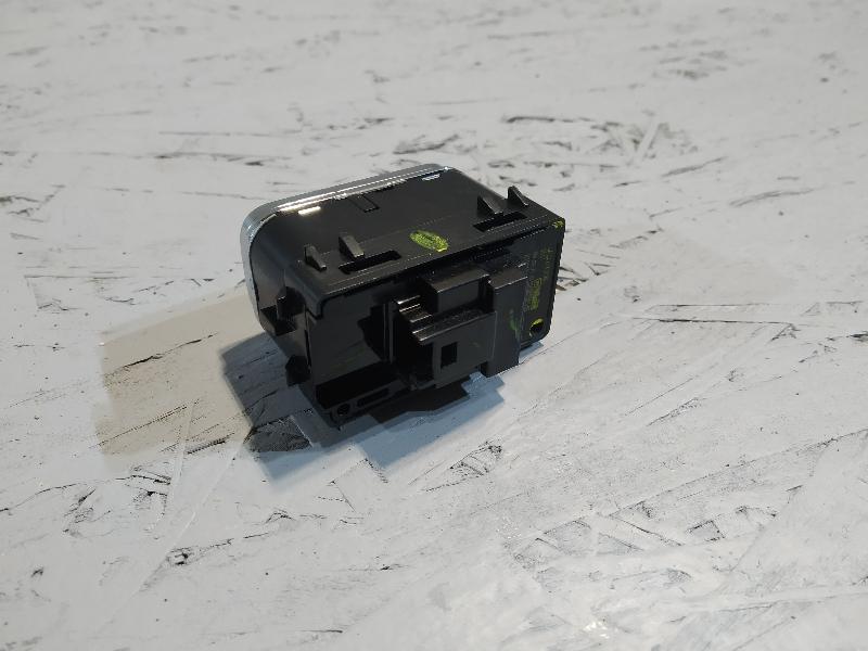 кнопка крышки багажника, 2530 рублей, Санкт-Петербург