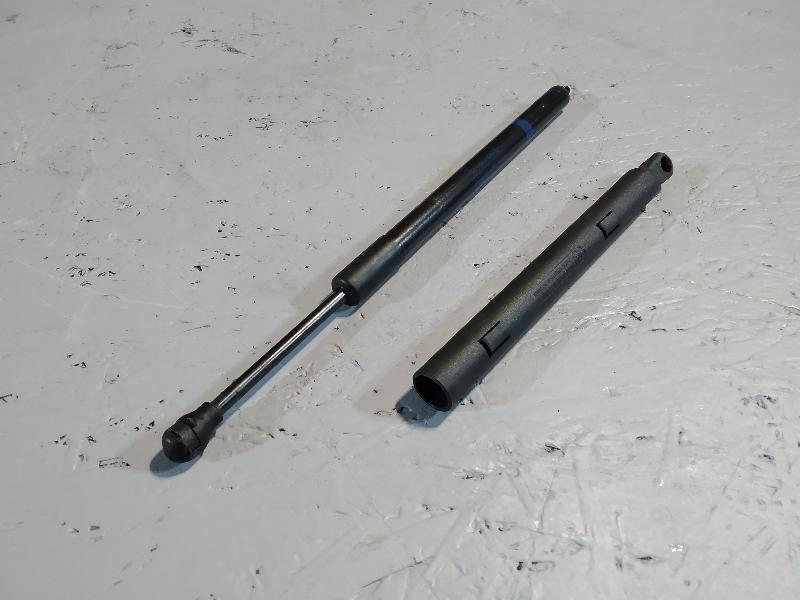 амортизатор капота, 5220 рублей, Санкт-Петербург