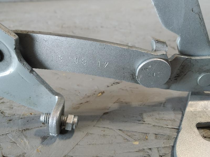 петля капота, 3000 рублей, Санкт-Петербург