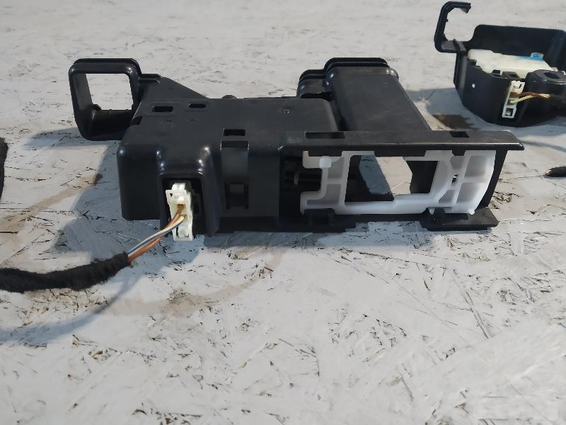 Консоль сиденья, 5270 рублей, Санкт-Петербург