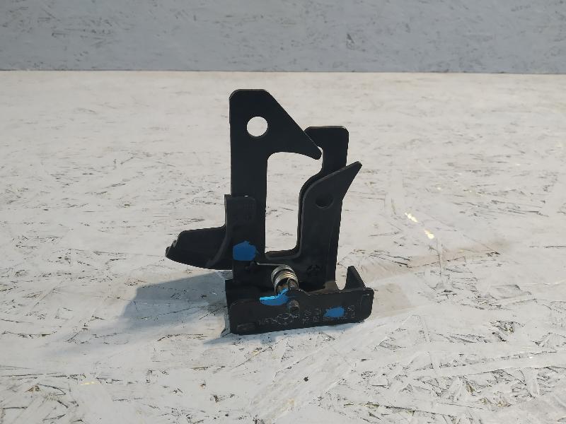 крюк капота, 1305 рублей, Санкт-Петербург