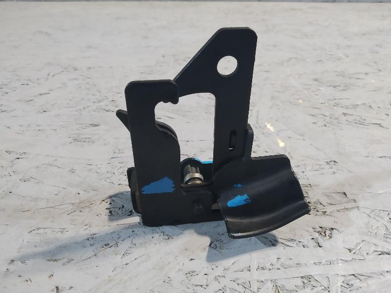 крюк капота, 1305 рублей, Санкт-Петербург