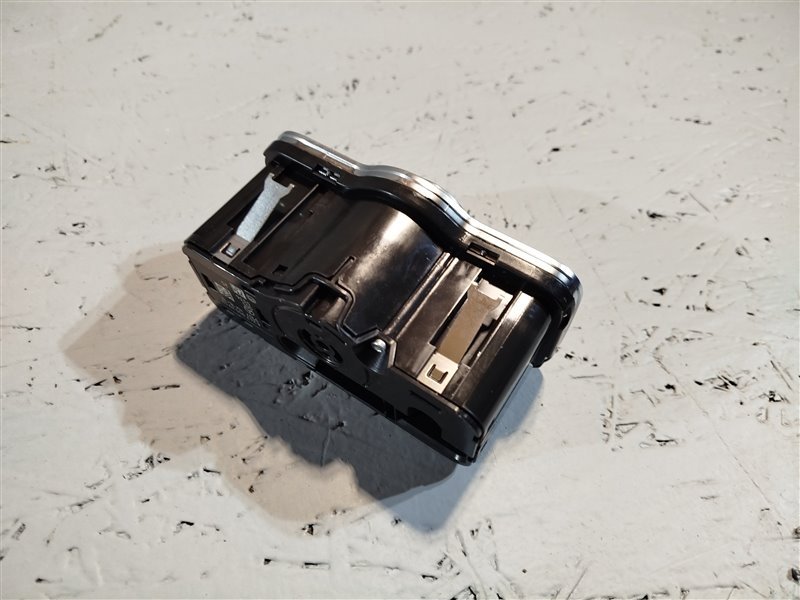 переключатель света, 2400 рублей, Санкт-Петербург