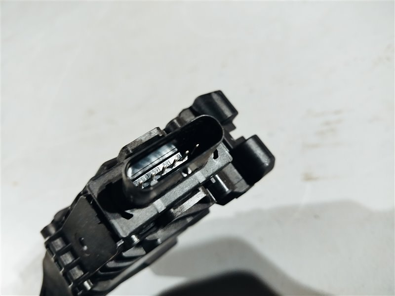 педаль газа, 2300 рублей, Санкт-Петербург