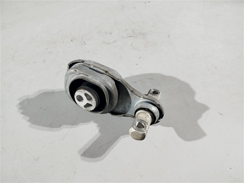 опора двигателя, 2620 рублей, Санкт-Петербург