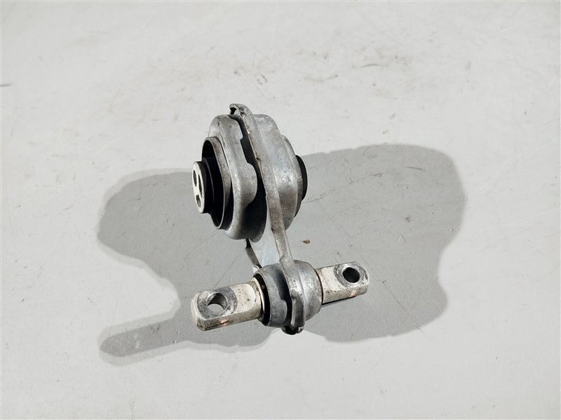 опора двигателя, 2620 рублей, Санкт-Петербург