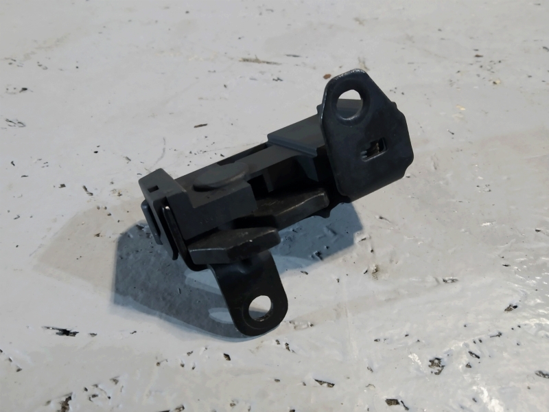 замок капота, 2315 рублей, Санкт-Петербург