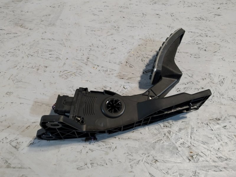 педаль газа, 3065 рублей, Санкт-Петербург