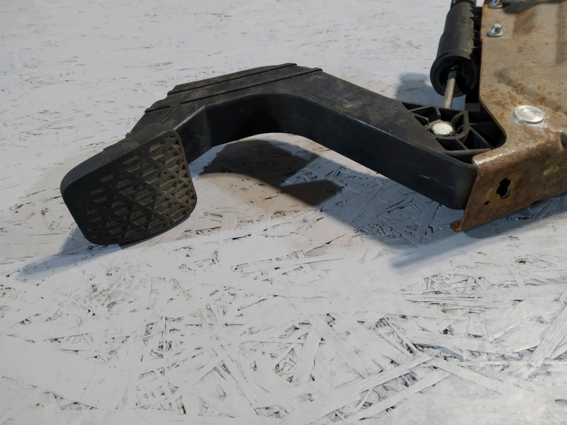 педаль сцепления, 2825 рублей, Санкт-Петербург