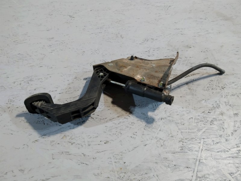 педаль сцепления, 2825 рублей, Санкт-Петербург