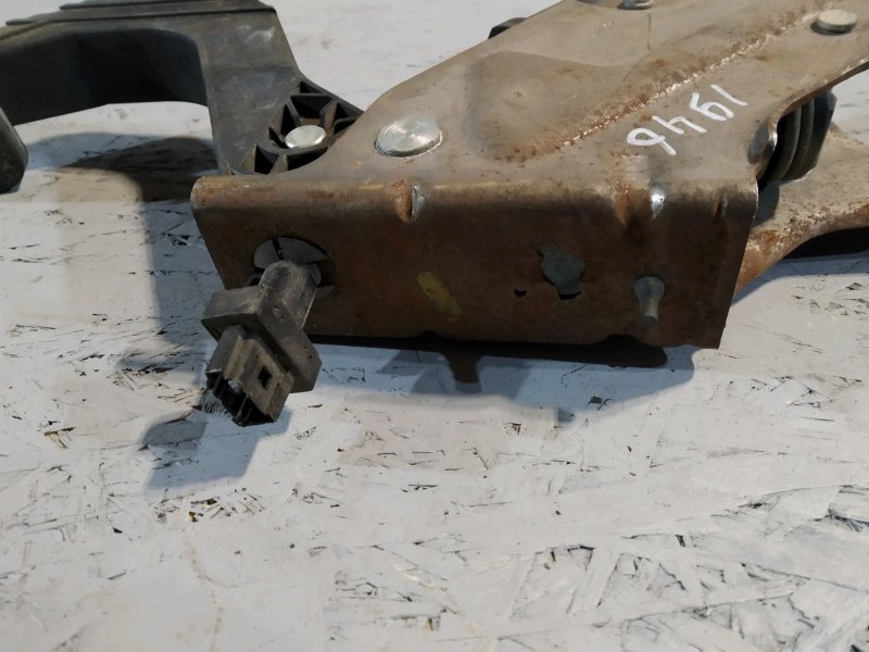 педаль сцепления, 2825 рублей, Санкт-Петербург