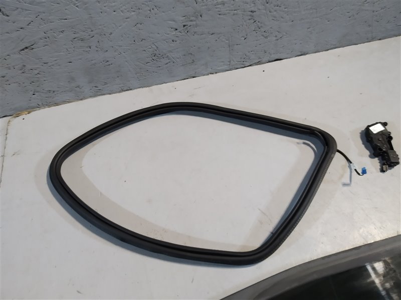 стекло кузовное, 4540 рублей, Санкт-Петербург