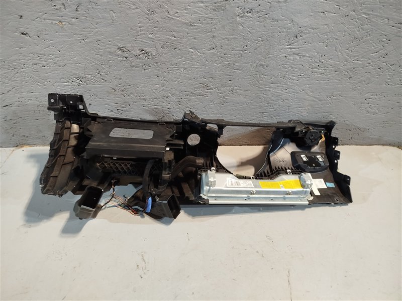 накладка под торпедо, 9910 рублей, Санкт-Петербург