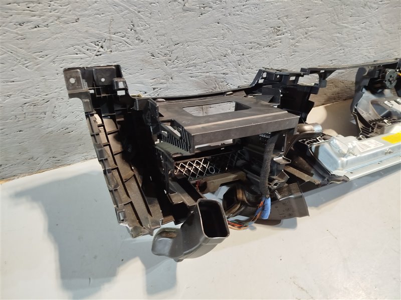 накладка под торпедо, 9910 рублей, Санкт-Петербург