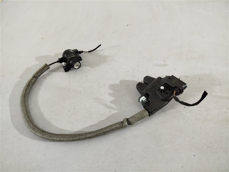 замок багажника, 1670 рублей, Санкт-Петербург