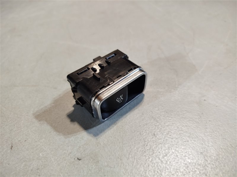 кнопка крышки багажника, 1670 рублей, Санкт-Петербург