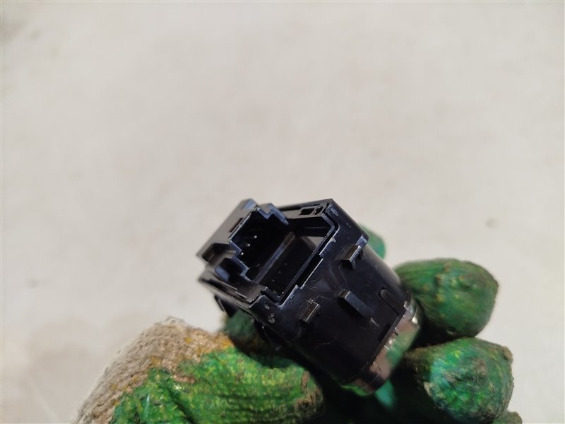 кнопка крышки багажника, 1670 рублей, Санкт-Петербург