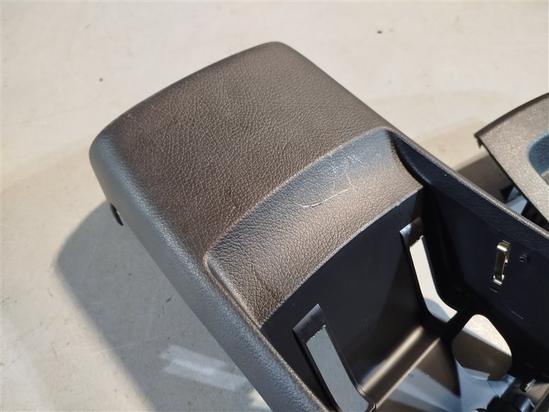 панель подлокотника, 9000 рублей, Санкт-Петербург