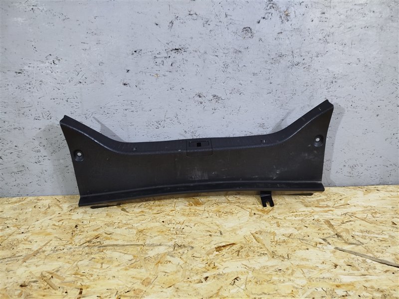 накладка багажника, 1670 рублей, Санкт-Петербург