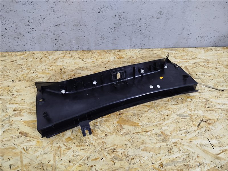 накладка багажника, 1670 рублей, Санкт-Петербург