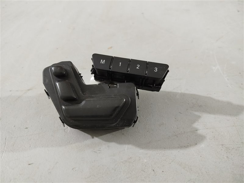 кнопки управления сиденьем, 2085 рублей, Санкт-Петербург