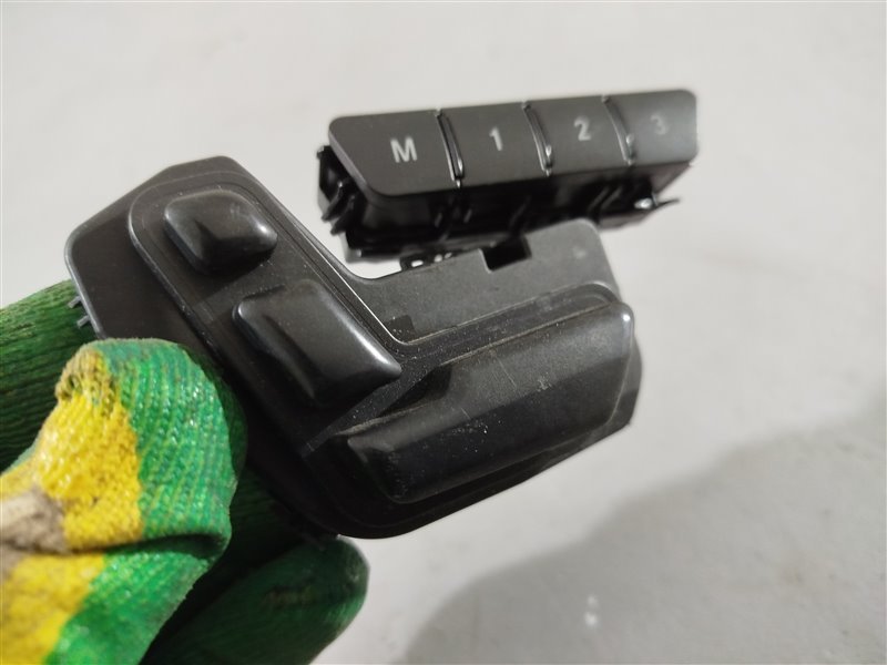 кнопки управления сиденьем, 2085 рублей, Санкт-Петербург